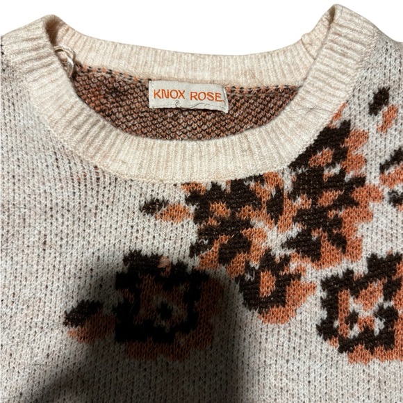 Floral Patterned Cream Sweater - Picture 3 of 3